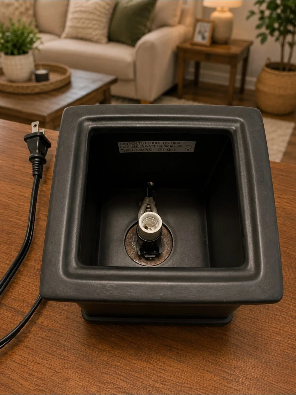 Scentsy Matte Black Square Full Size Ceramic Wax Warmer